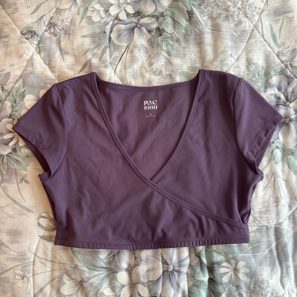 Women’s Pacsun Cropped T-Shirt